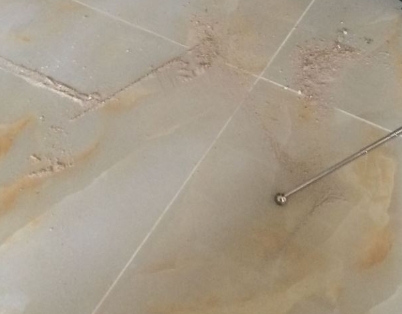 包头市瓷砖空鼓维修公司分享粘合剂选择不当在瓷砖铺贴过程中可能导致以下问题